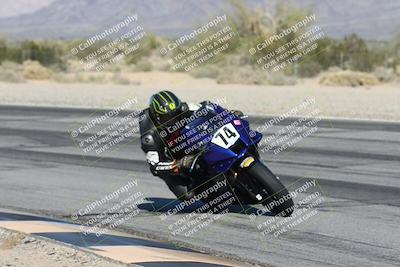 media/Dec-07-2025-CVMA (Sun) [[3e7d2de5dc]]/Race 4-Supersport Middleweight/